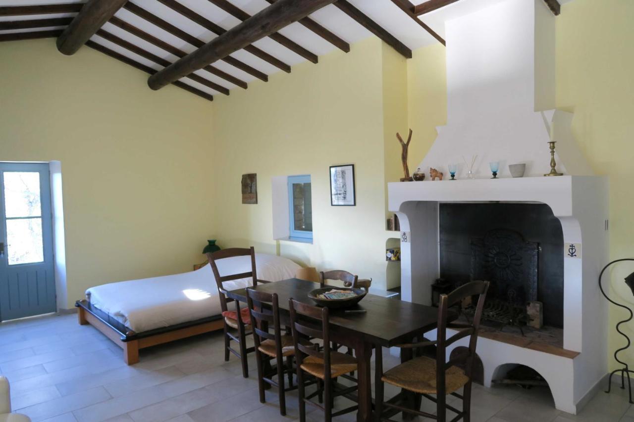 Bastide au coeur du Lubéron Lejlighed Gordes Eksteriør billede